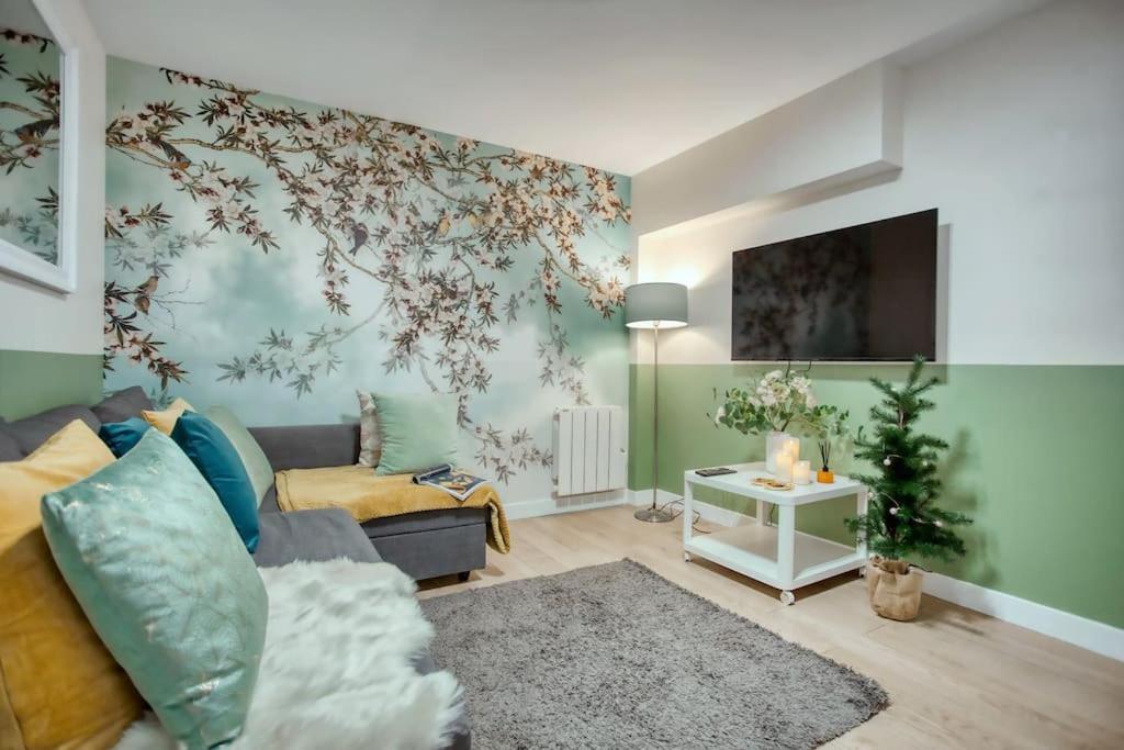 Amazing Apart New Bastille 3 Bedrooms 2 Bathrooms パリ エクステリア 写真