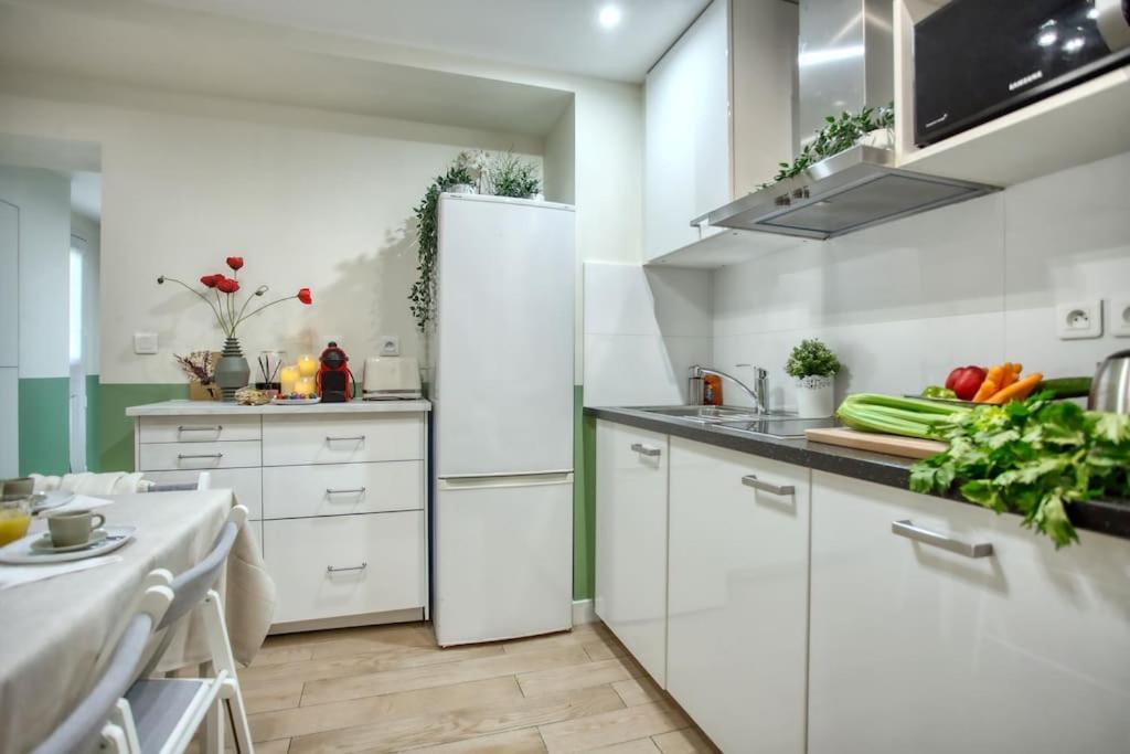 Amazing Apart New Bastille 3 Bedrooms 2 Bathrooms パリ エクステリア 写真